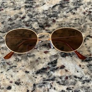 Brown sunglasses